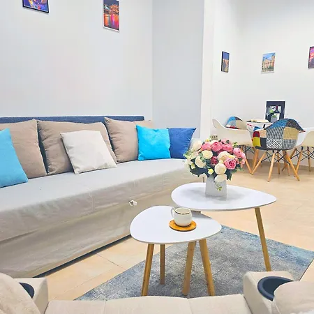 Vitosha Blvd Prime Location Quiet Retreat Apartment Sofia